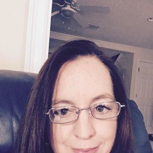 Meet your Posher, Lorraine